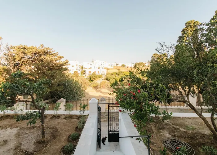 Sta Perivolia * Tinos