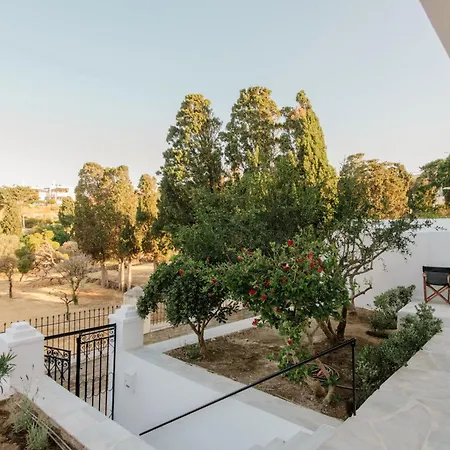 Sta Perivolia Τήνος